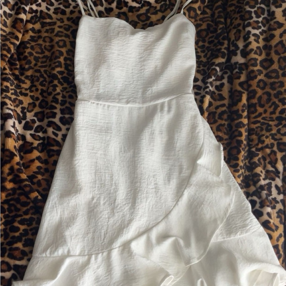 White Sleeveless Dress great for graduation